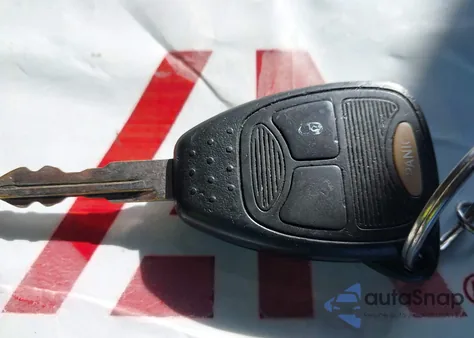 2007 Chrysler Town & Country from USA, damaged, VIN 1A4GJ45R47B163432